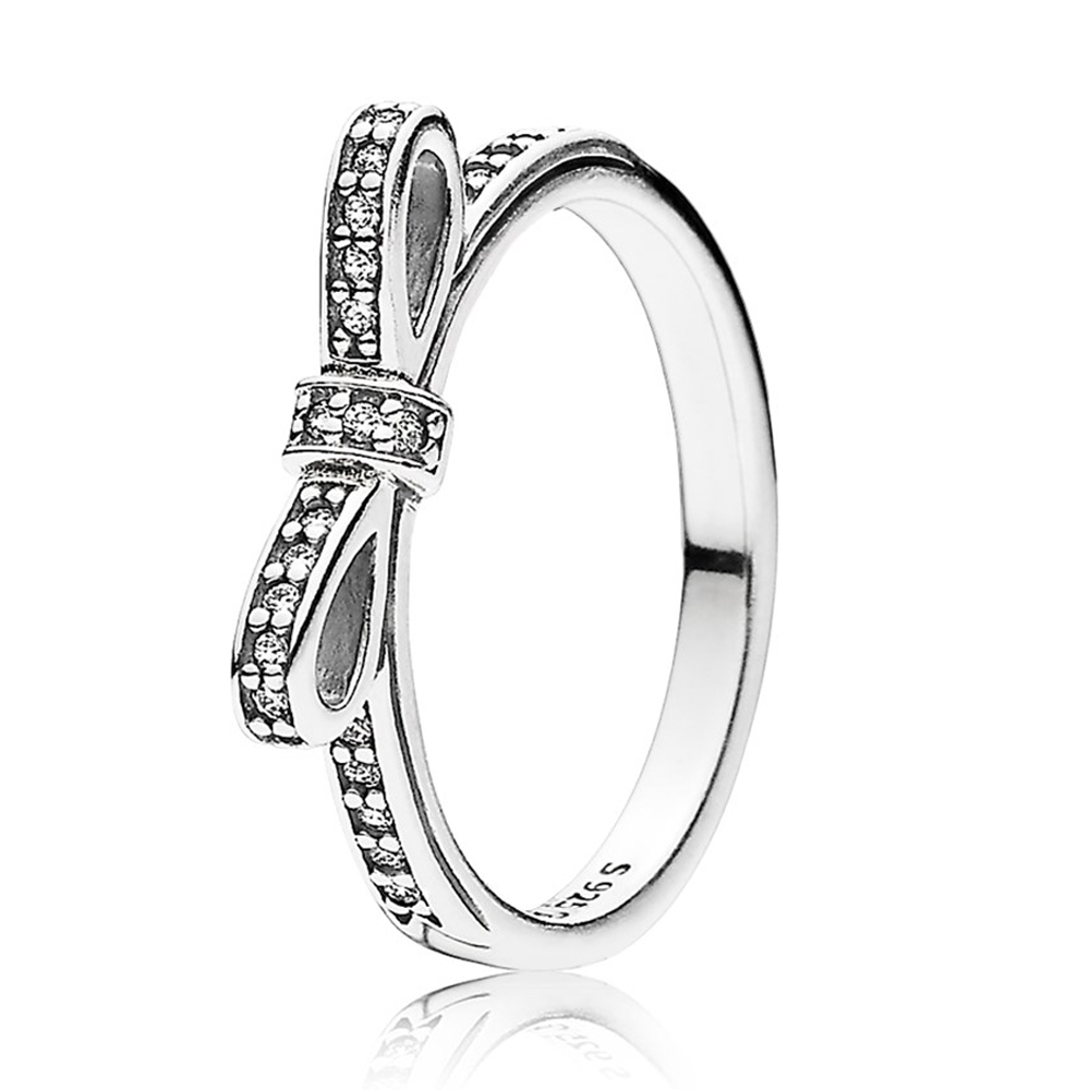 Кольца :: Кольца из серебра :: Кристалл :: Милое серебряное кольцо-бантик с фианитами