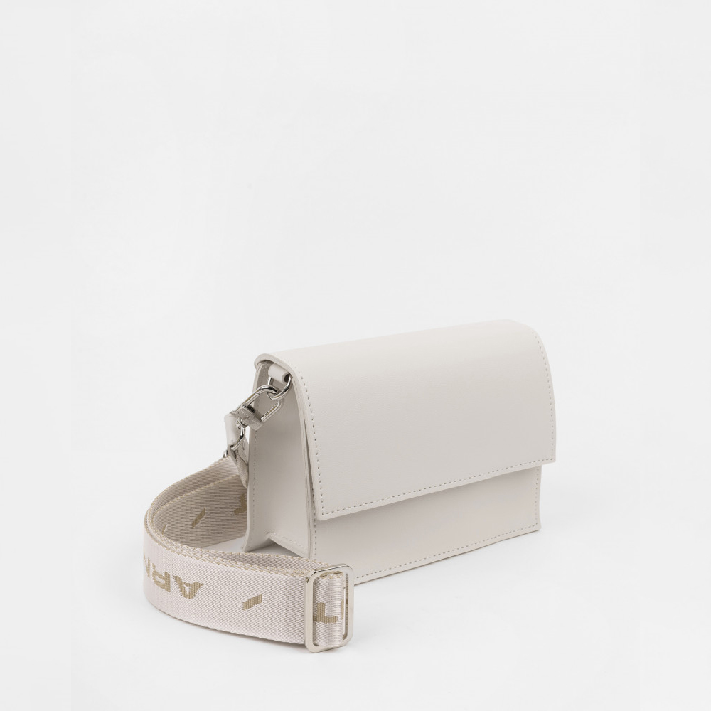 Маленькая сумка Taffi в пыльно-белом цвете  | ARNY PRAHT 