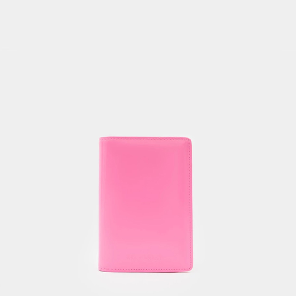 Обложка для паспорта PASS в цвете Барби лак | ARNY PRAHT 